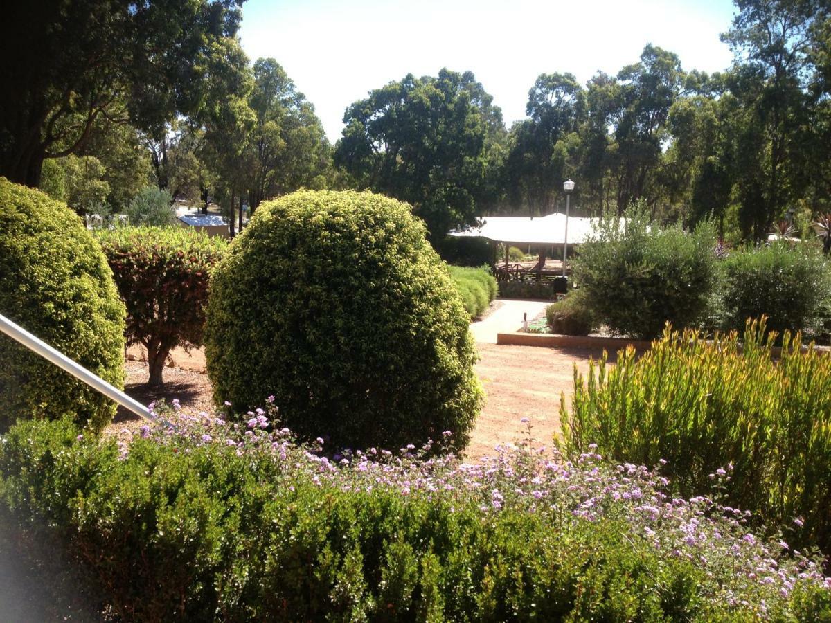 Travellers Rest Motel Mundaring Εξωτερικό φωτογραφία